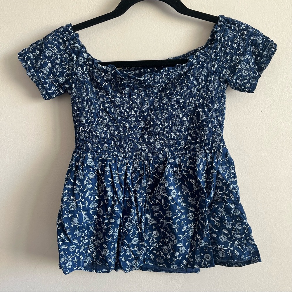 Old Navy Ruched Top